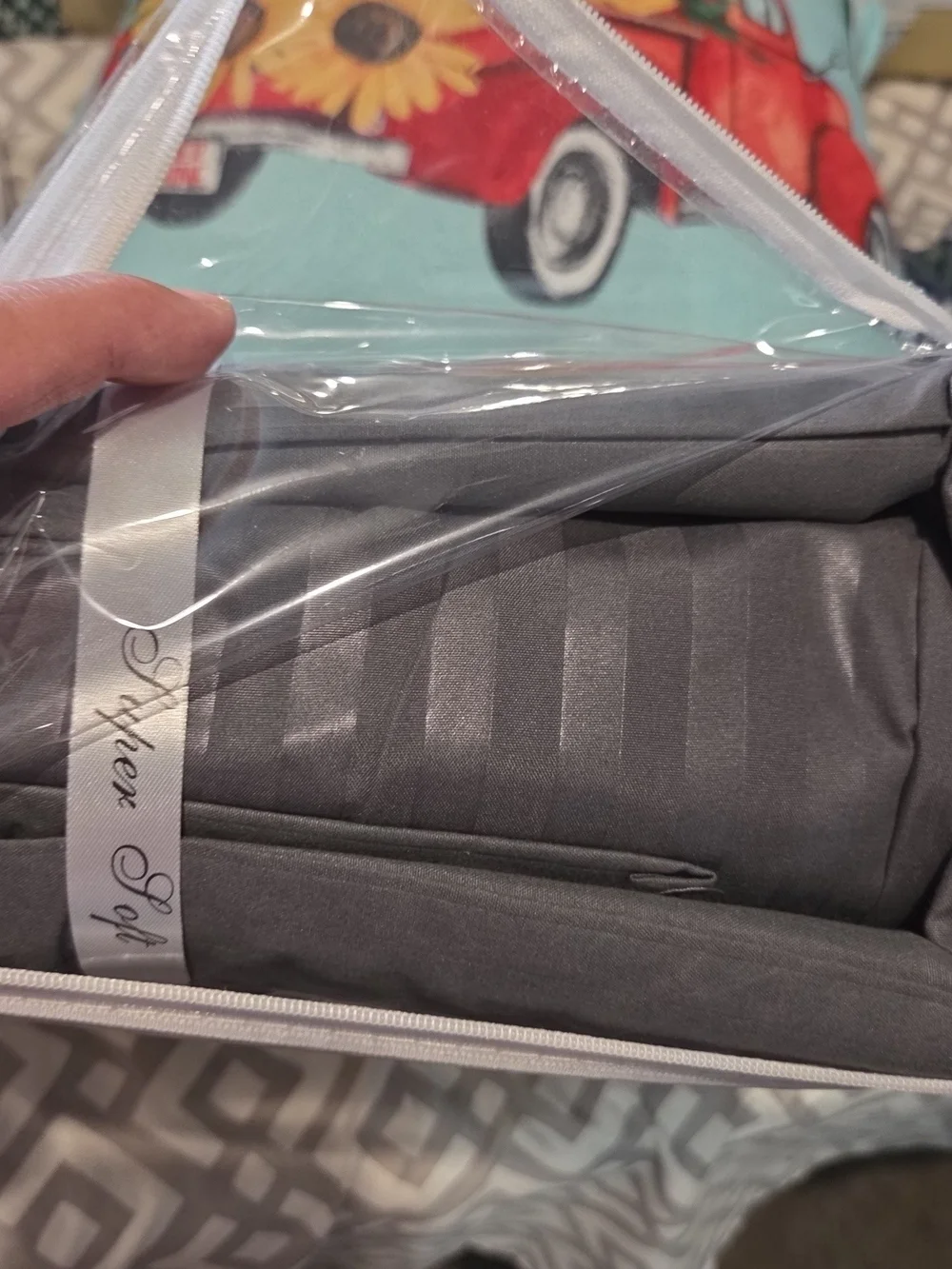 Hotel Quality 2800 Cal. King 4-Piece Sheet Set - Charcoal Gray